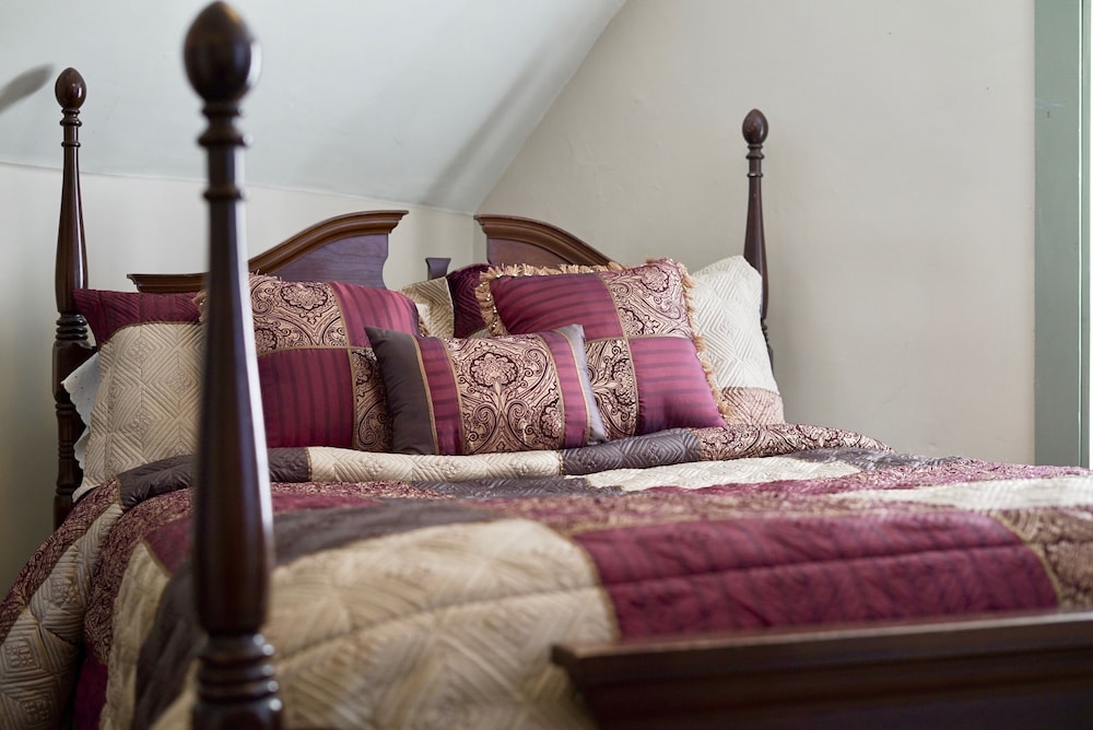Master Suite- Non Smoking photo 1