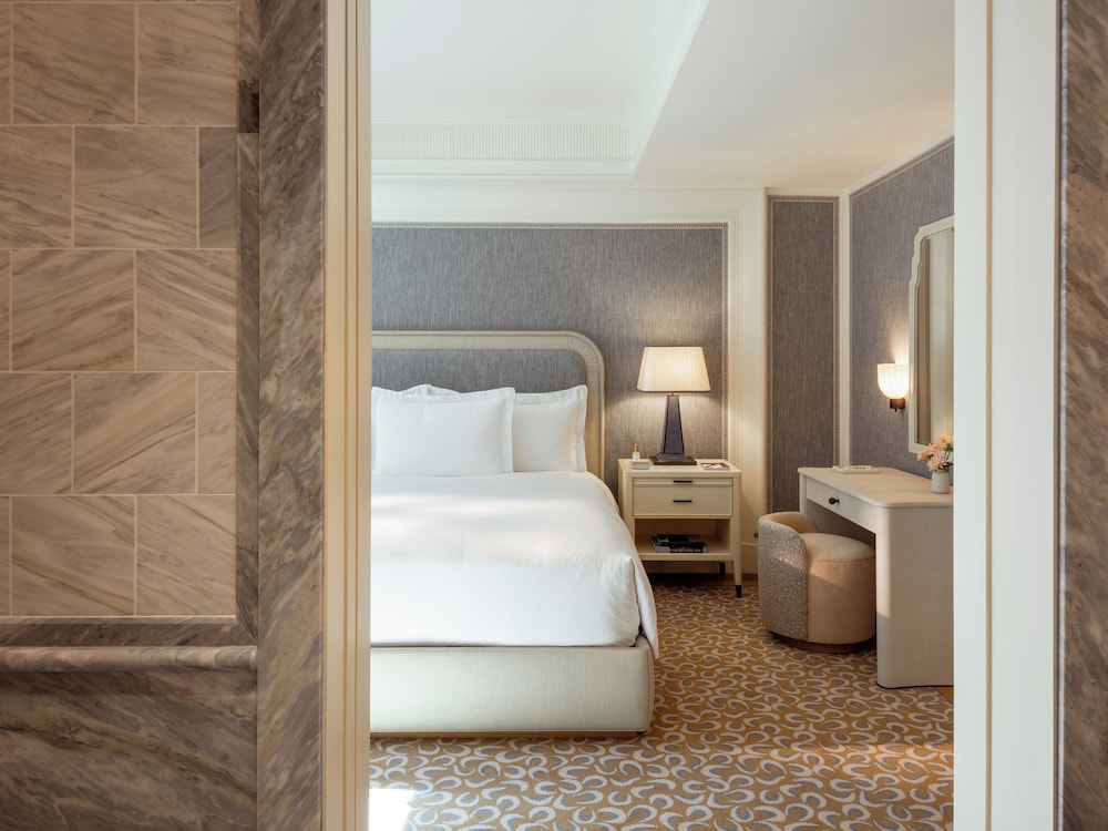Deluxe Suite (Junior)