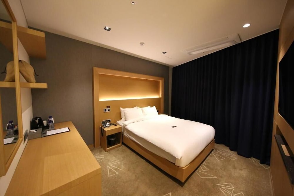 [Healing Stay PKG] Standard Double Room + Choksan SPA pass for 2