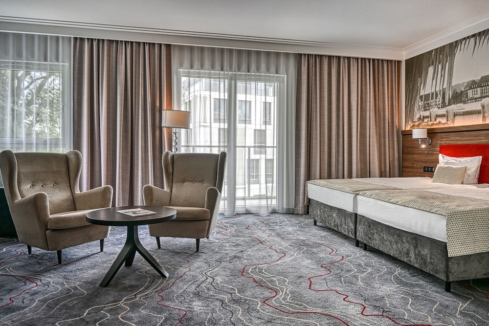 Deluxe Room, Balcony