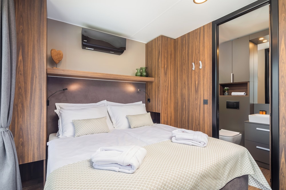 Luxury Glamping Villa with pool photo 2