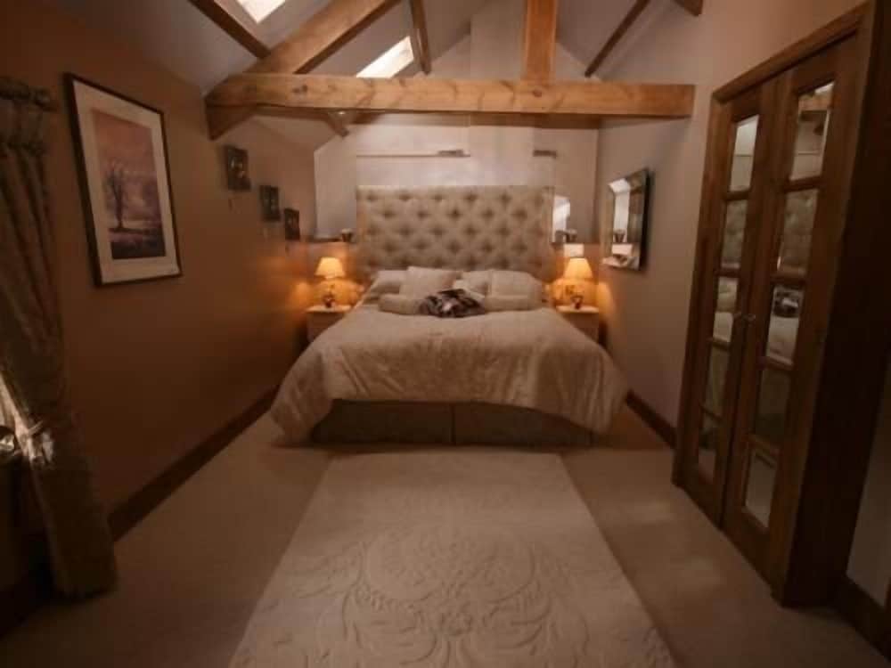 Classic Apartment, 2 Bedrooms (The Classic) photo 3