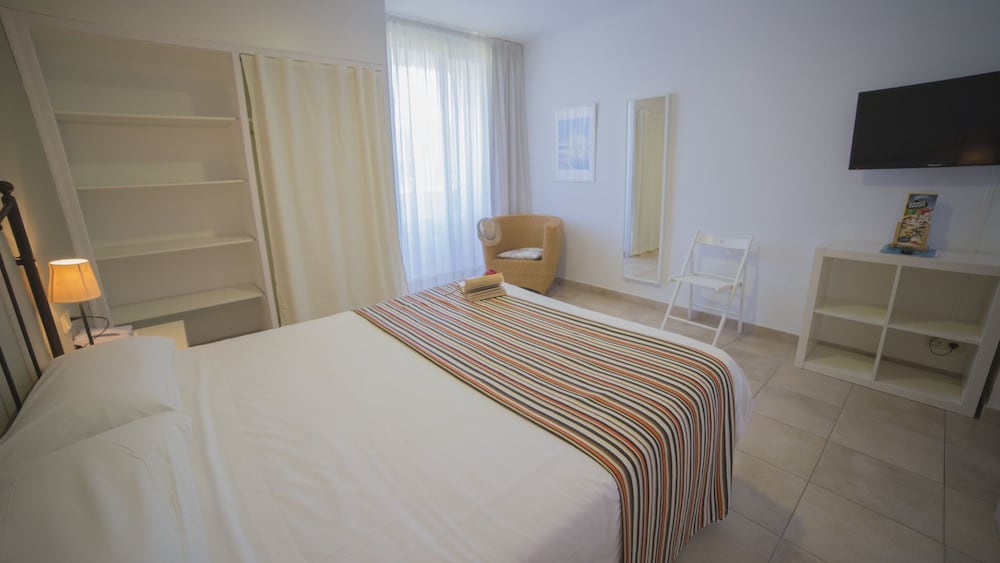 Double Room, 1 Double or 2 Twin Beds - Photo 3