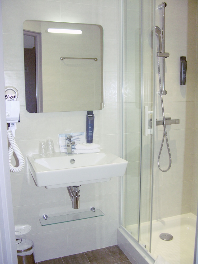 Standard Twin Room, City View photo 2