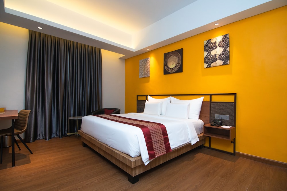 Deluxe Double or Twin Room - Photo 6