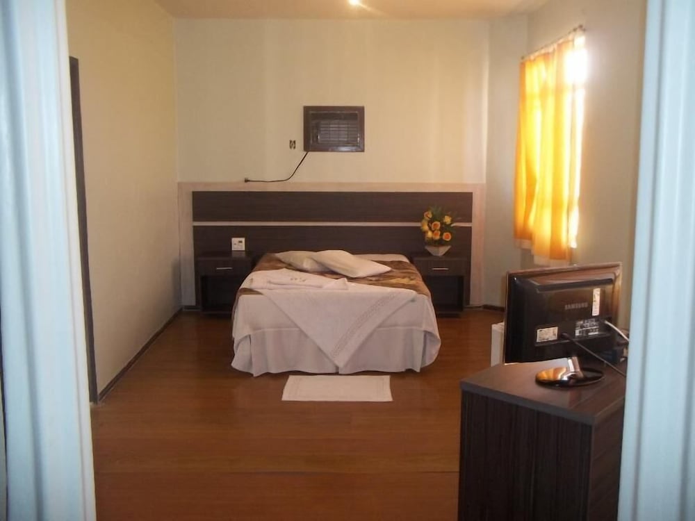 Suite, Jetted Tub