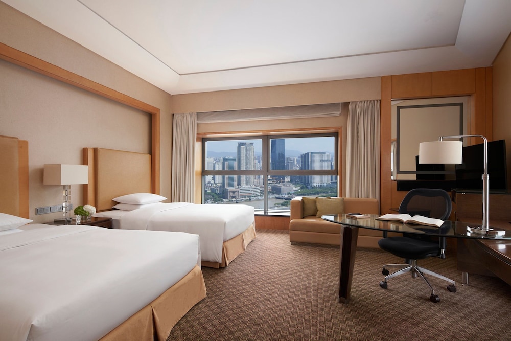 Premier Twin Room, 2 Double Beds, Smoking, River View - Photo 6