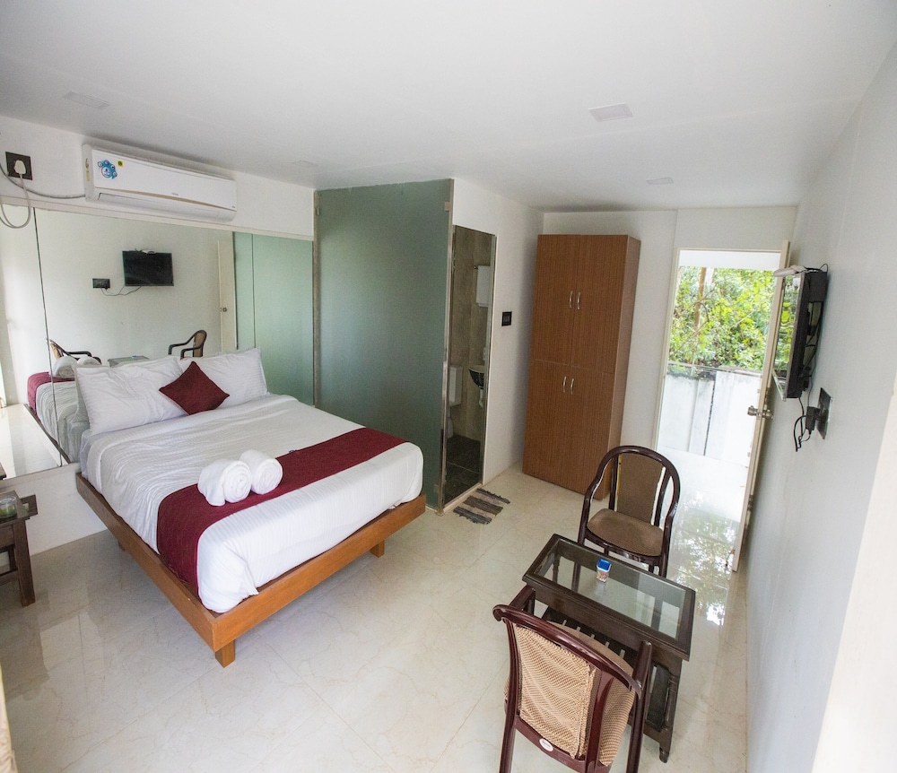 Deluxe Cottage - Photo 1