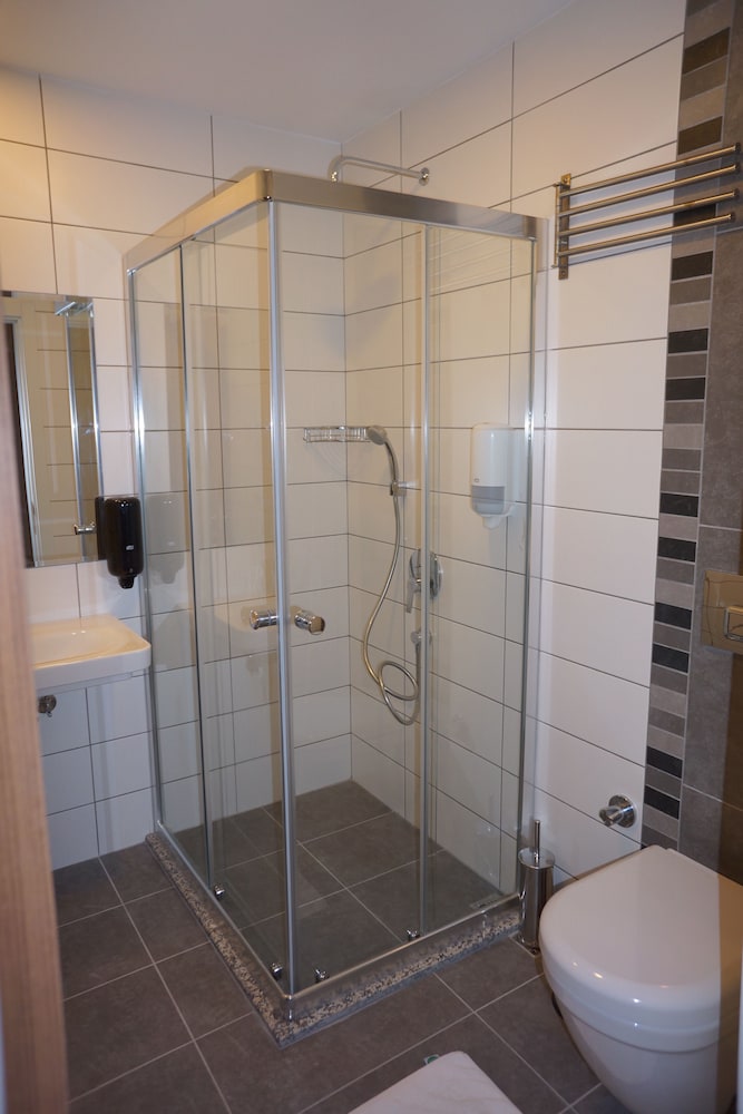 Comfort Single Room - Photo 12