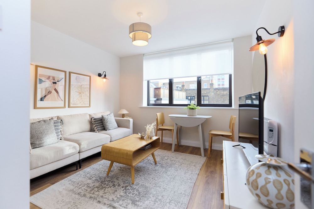 Apartment (2 Bedrooms)