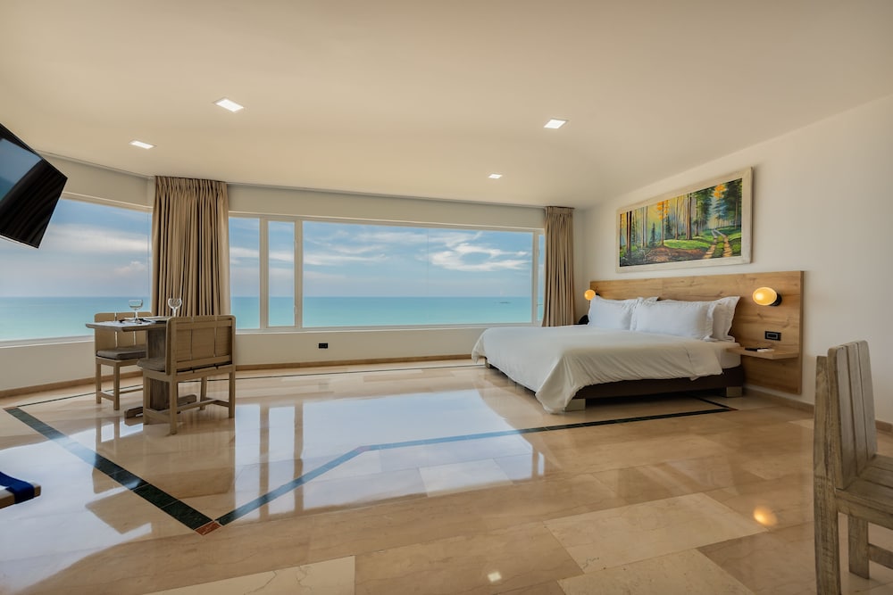Superior Double Room, Sea View - Photo 1
