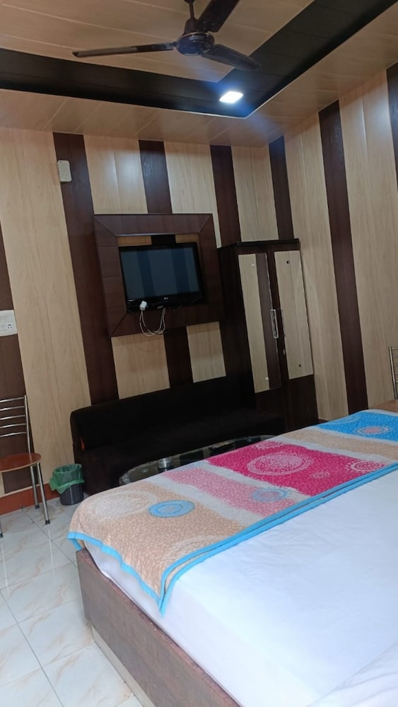 Royal Double Room, City View photo 3