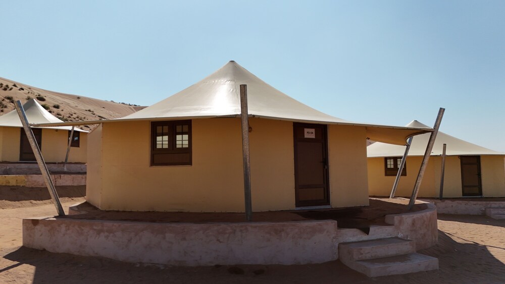 Premium Tent photo 2