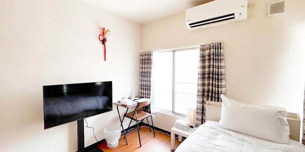 Basic Single Room, Non Smoking (201) photo 1
