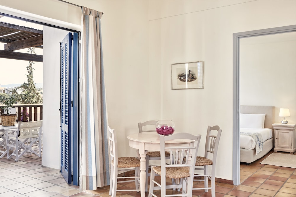 Family Apartment, 1 Bedroom, Partial Sea View - Photo 6