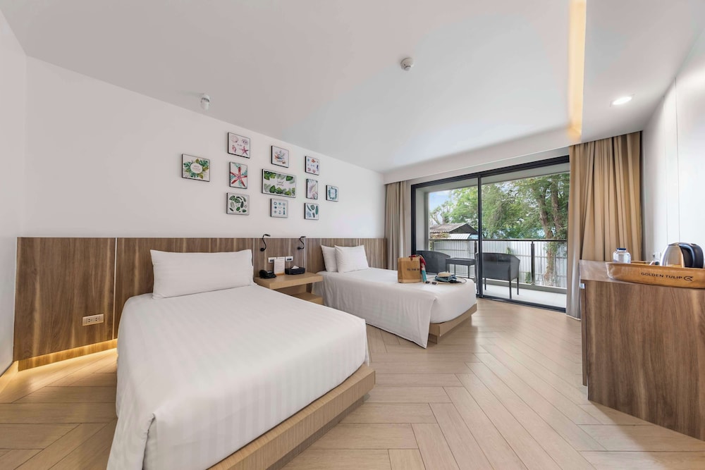 Superior Room, 2 Twin Beds, Balcony