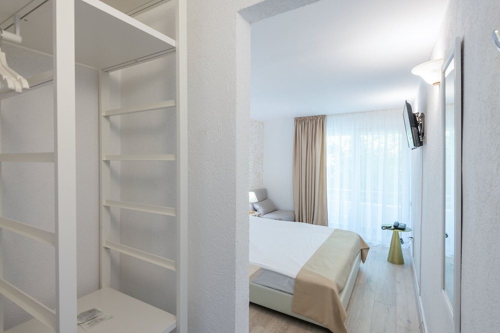 Economy Double Room, Annex Building photo 2