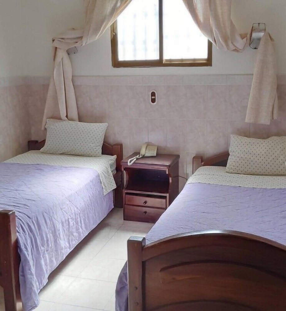 Basic Triple Room photo 3