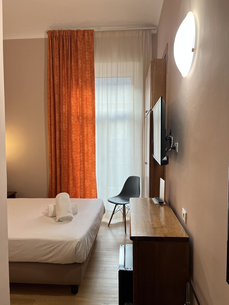 Standard Room, 1 Large Twin Bed - Photo 2