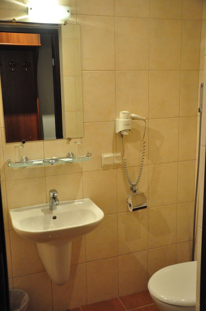 Standard Twin Room photo 2