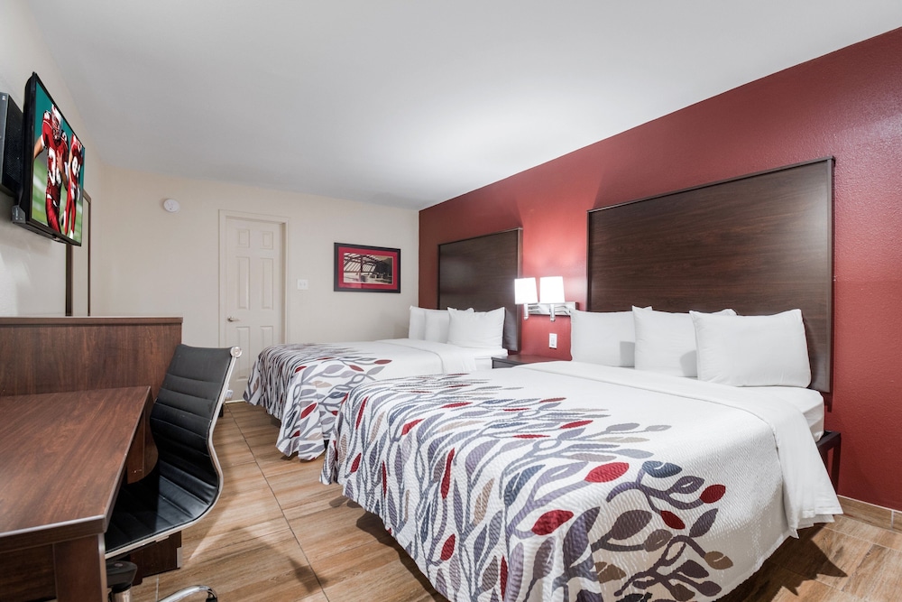 Deluxe Room, 2 Queen Beds, Non Smoking - Photo 6