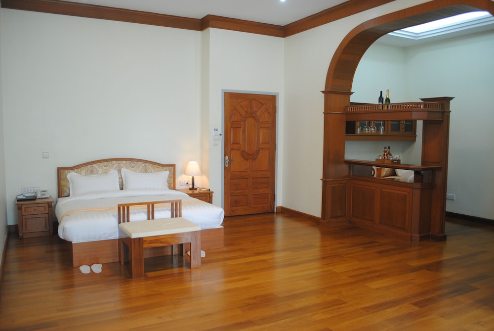 Premier Deluxe Room photo 1