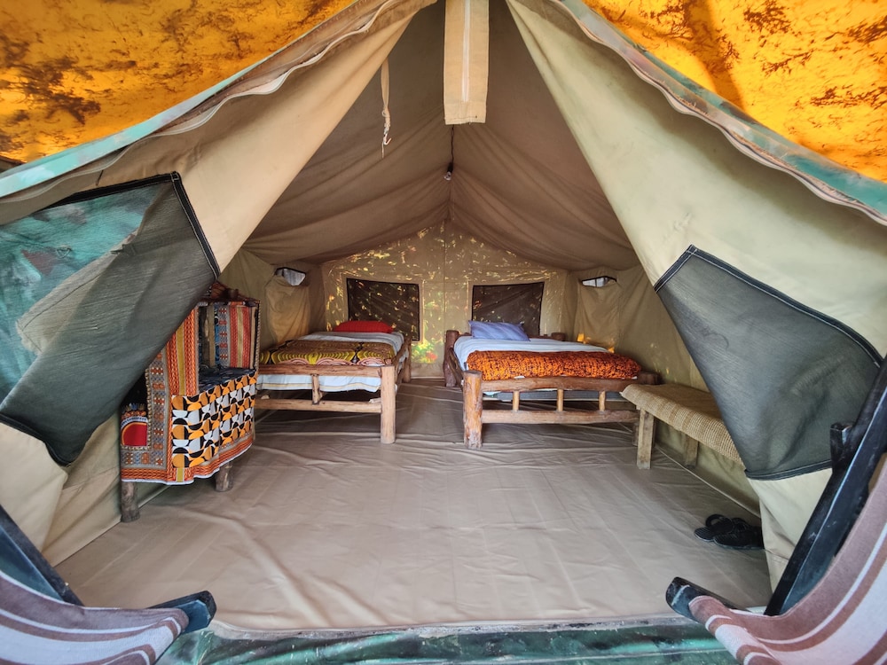 Safari Twin Tent photo 1