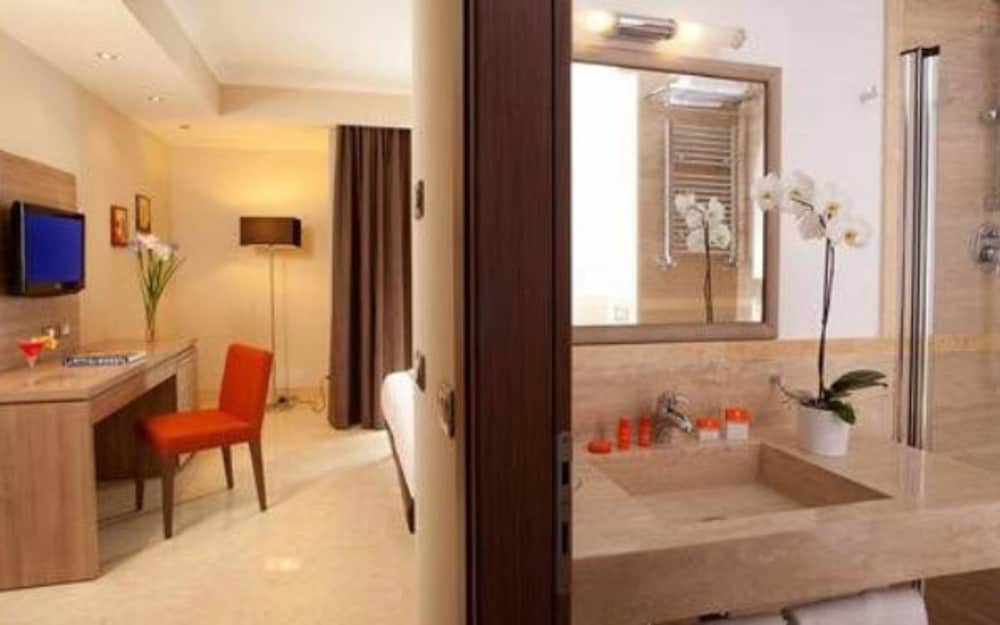 Superior Room photo 2