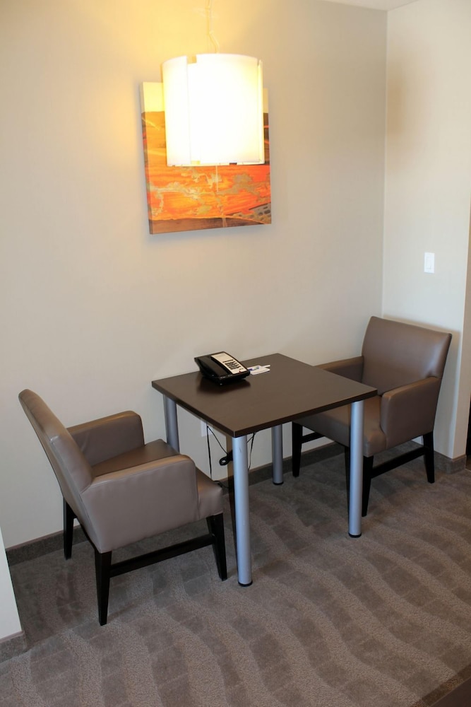 Suite Room with King Bed plus Sofa bed with Bathroom Accessibility photo 1
