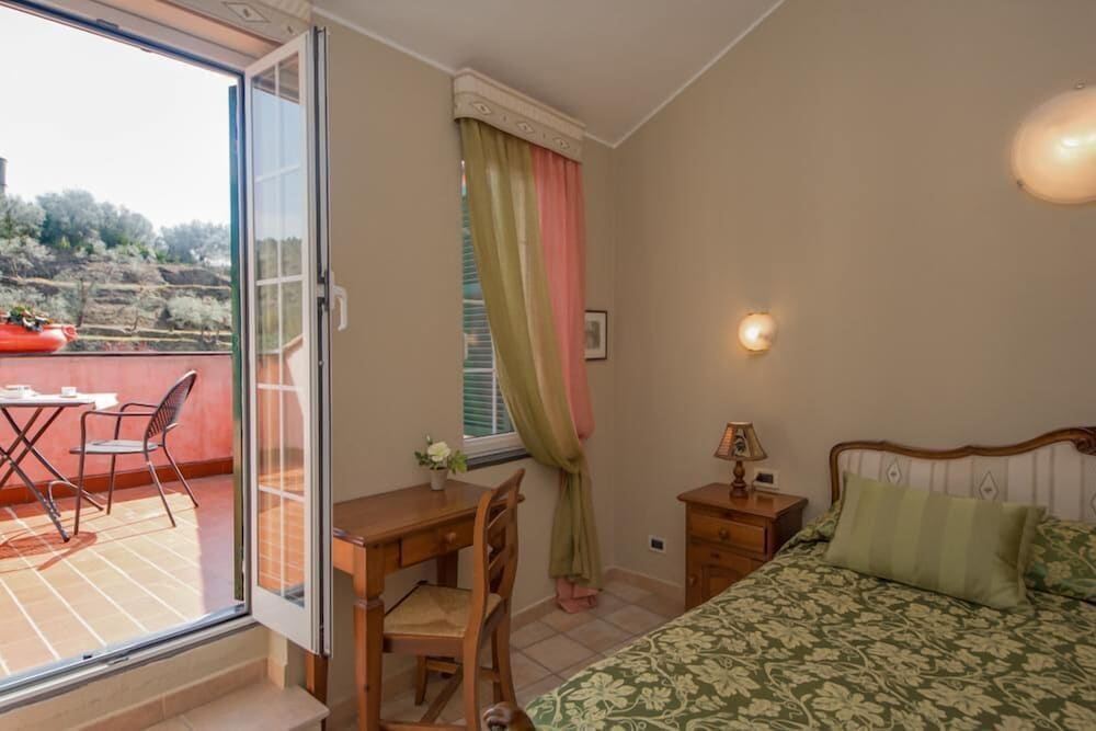 Suite, 1 Queen Bed