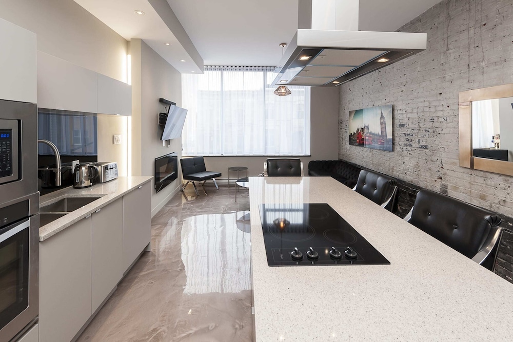 Double Room, 1 Bedroom (1201)