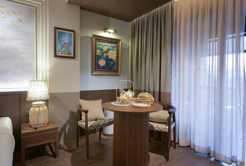 Deluxe Twin Room - Photo 7