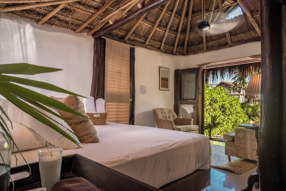 Cabin, Ensuite, Partial Sea View