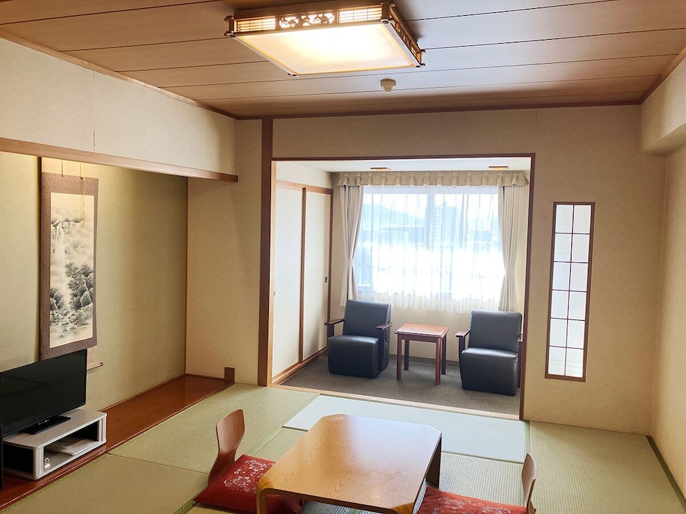 Japanese Room (8 tatami mats), Non Smoking