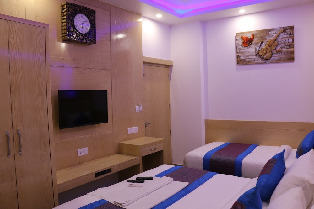 Deluxe Triple Room photo 3