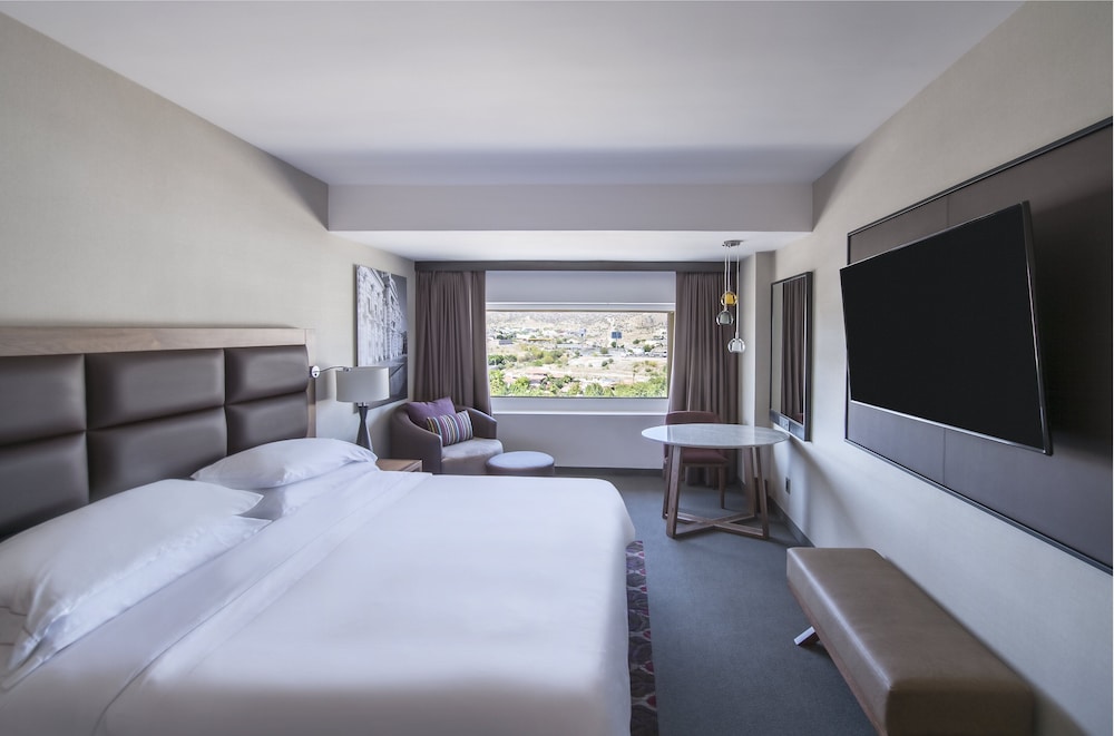 Deluxe Room - Photo 1