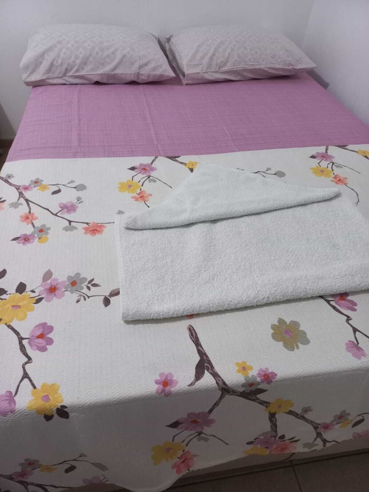 Standard Room, Multiple Beds, Balcony, City View photo 2
