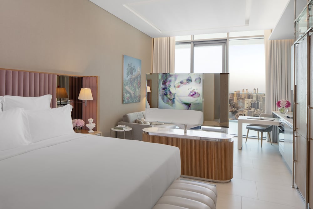 Studio, 1 King Bed, Balcony (Urban Living)