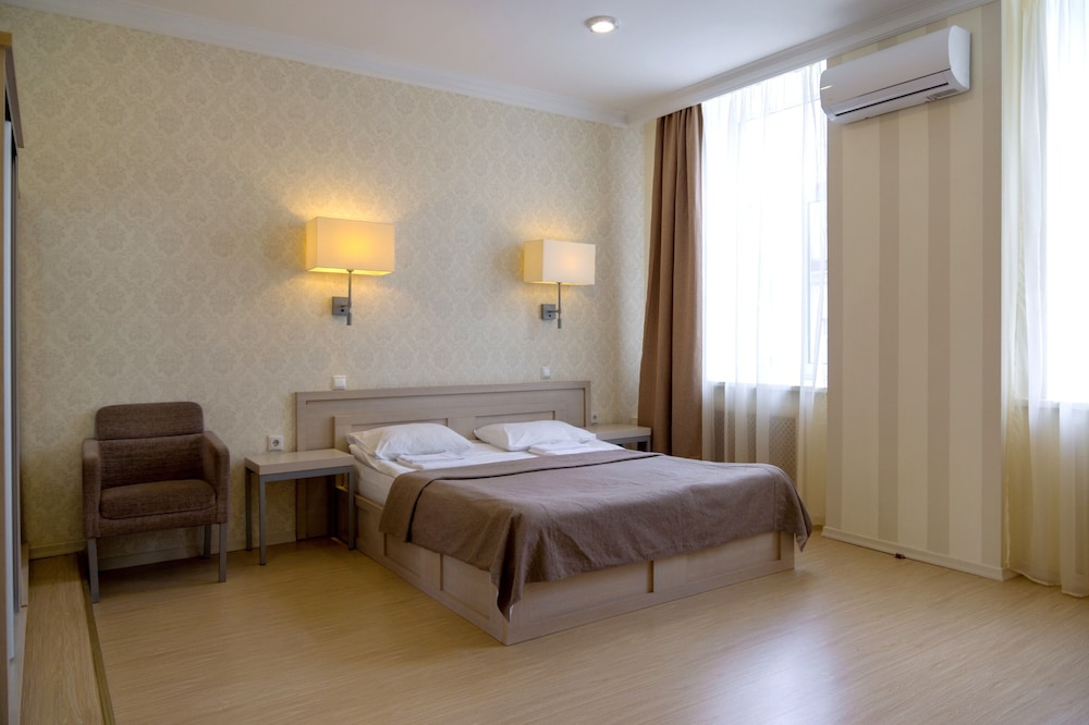 Suite, 1 Queen Bed