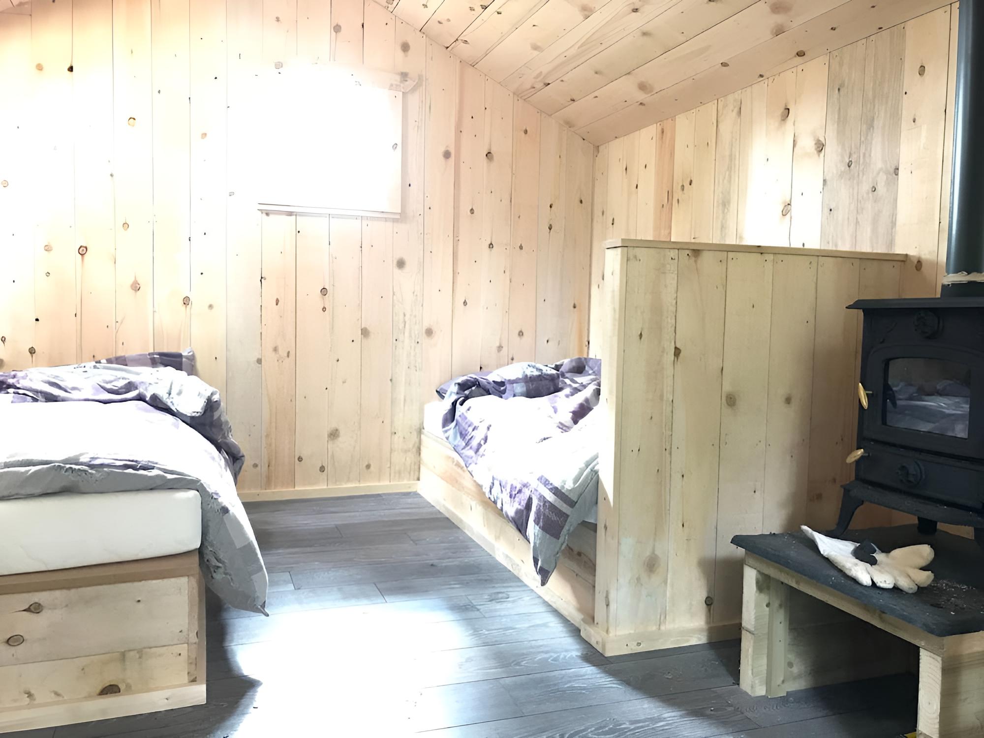 Cabin (Birch - shared shower access) photo 2