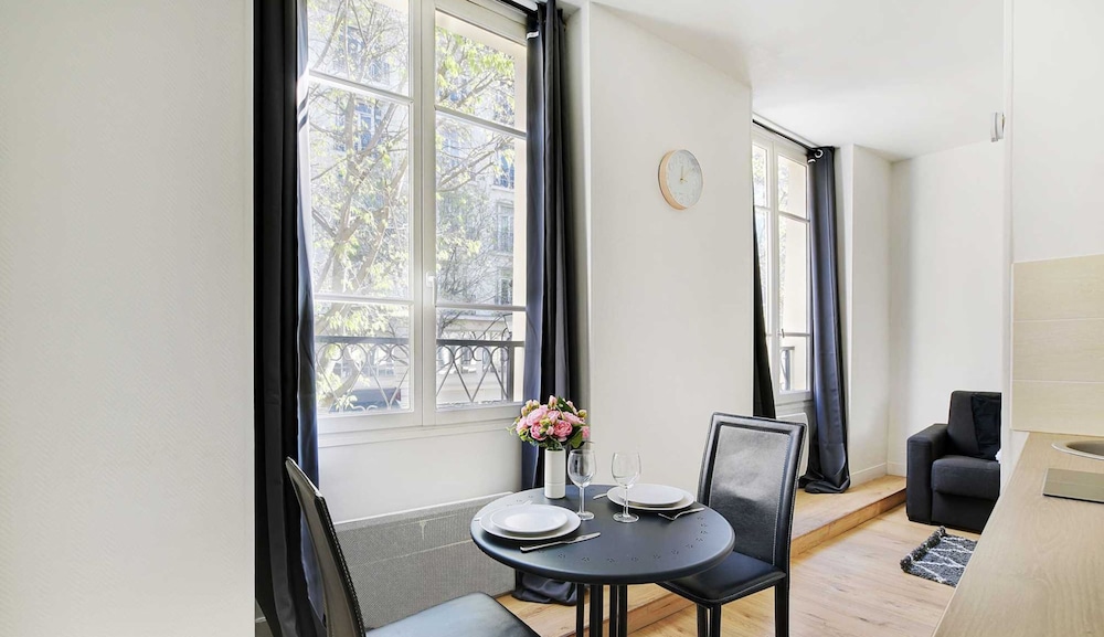 Apartment photo 1