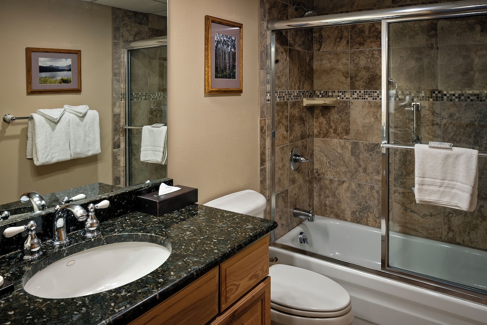 Suite, 1 Bedroom - Photo 20