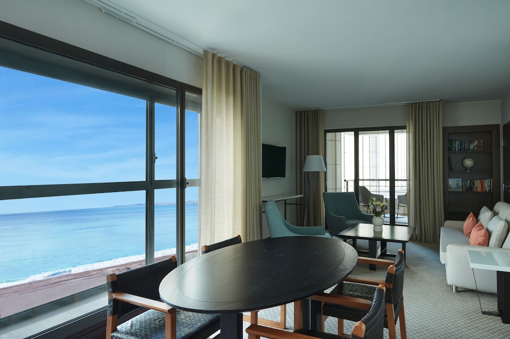 Executive Room, 1 King Bed, Sea View