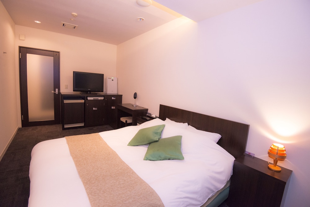Double Room -Smoking (Must check in after 21:00) photo 3
