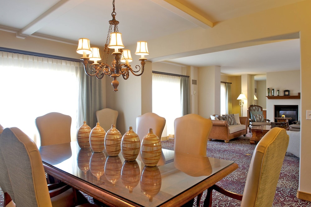 Presidential Suite, 1 Bedroom, Balcony, City View photo 2