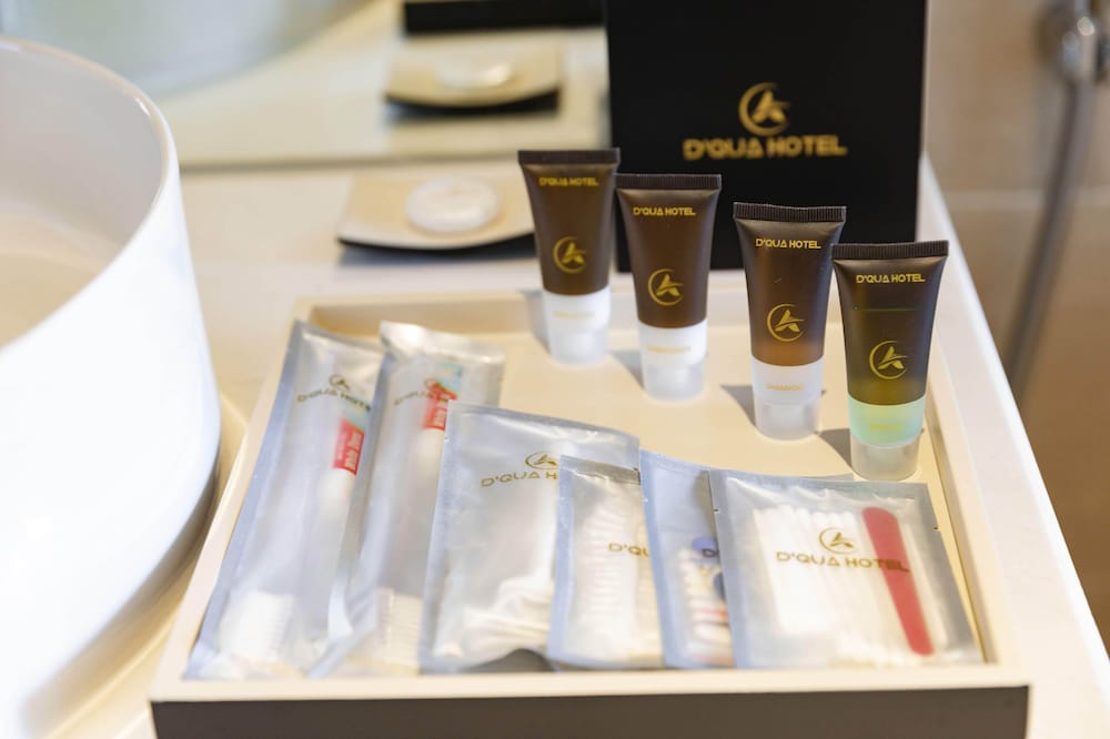Deluxe Double City View - Free Hair Washing - Photo 10