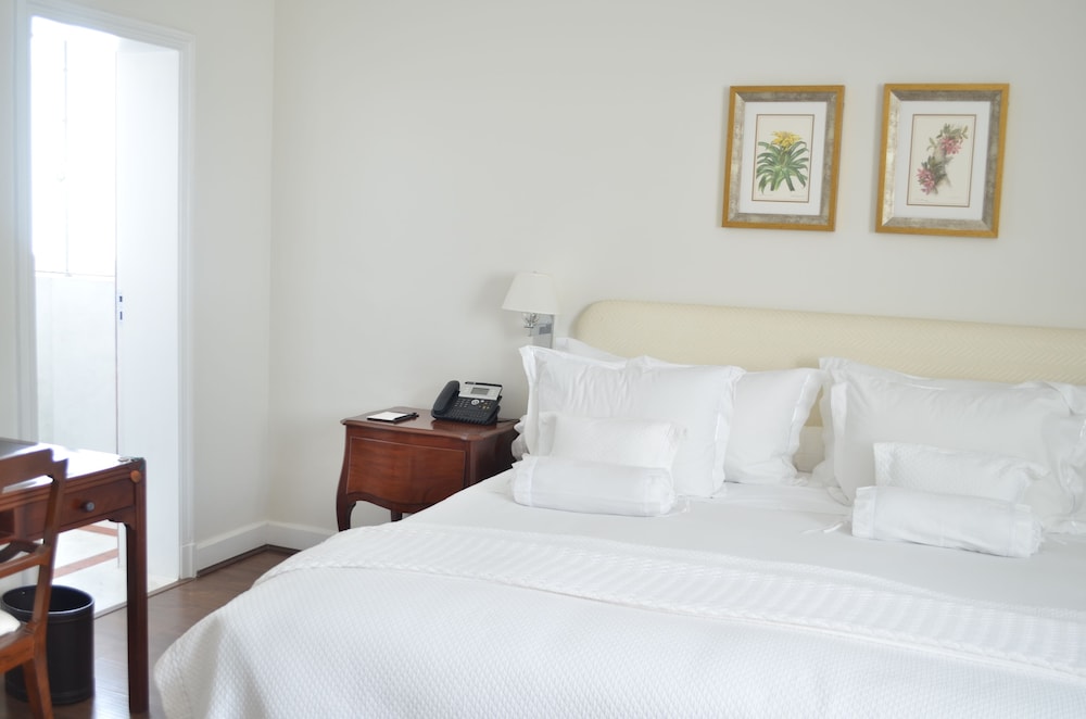 Executive Suite, City View