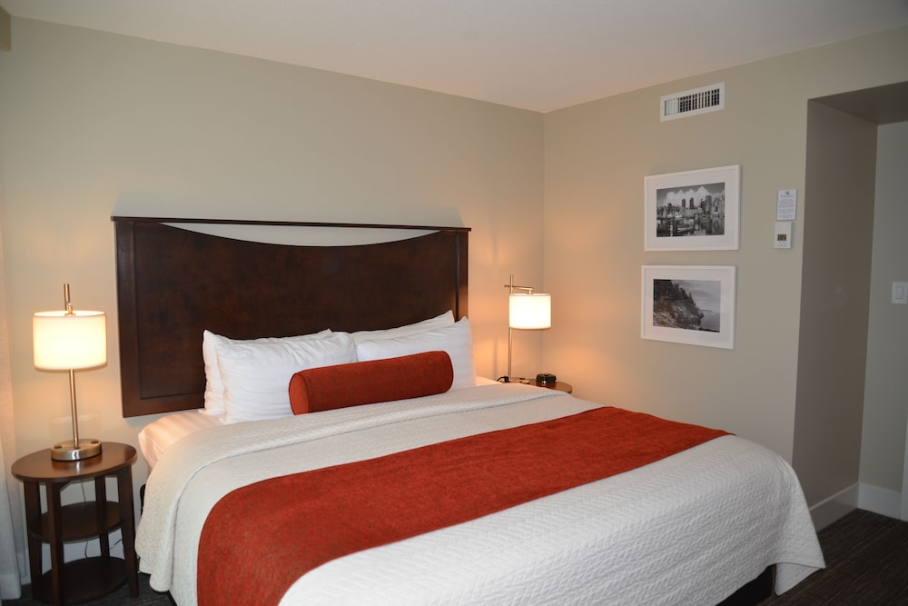 Studio, 1 Queen Bed, Kitchenette