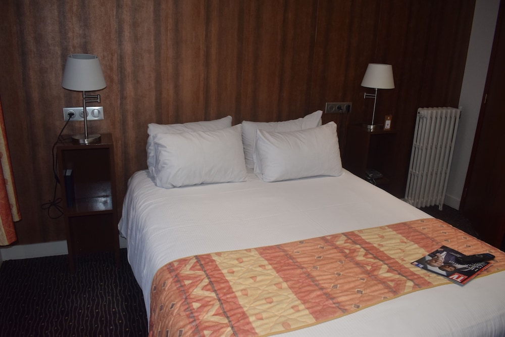 Double Room, City View