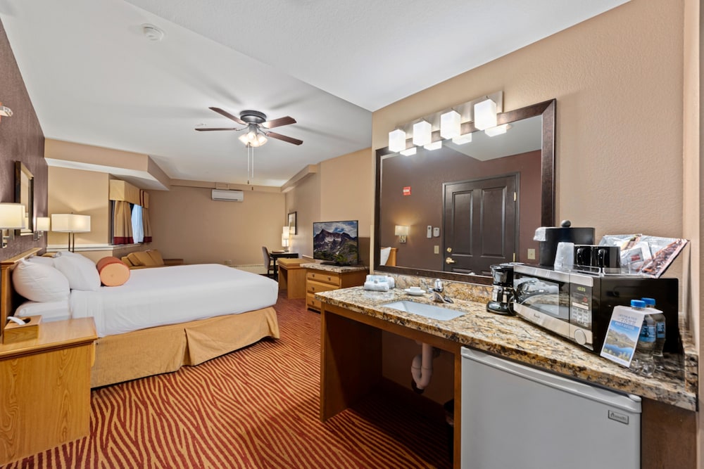Standard Room, 1 King Bed with Sofa bed, Ground Floor - Photo 2